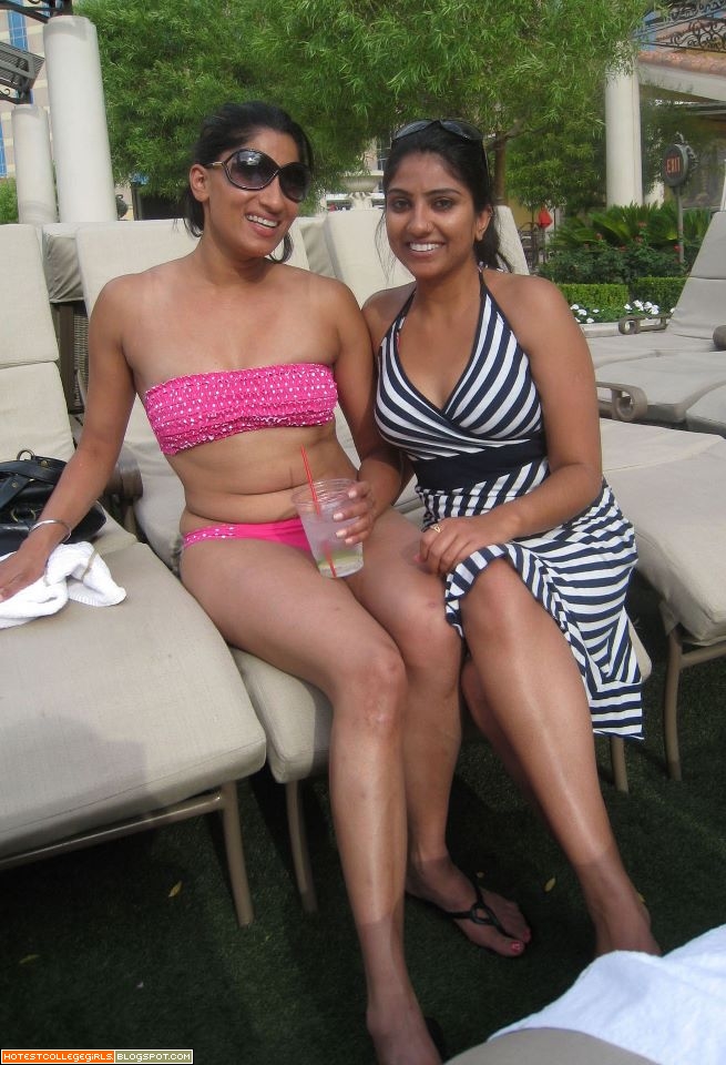 Indian Hotest College Girls In Sea Bikini Show And Indoor