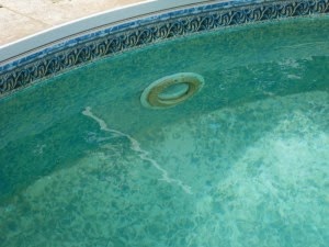 PENGUIN POOLS: How to prevent stains in your swimming pool vinyl liner