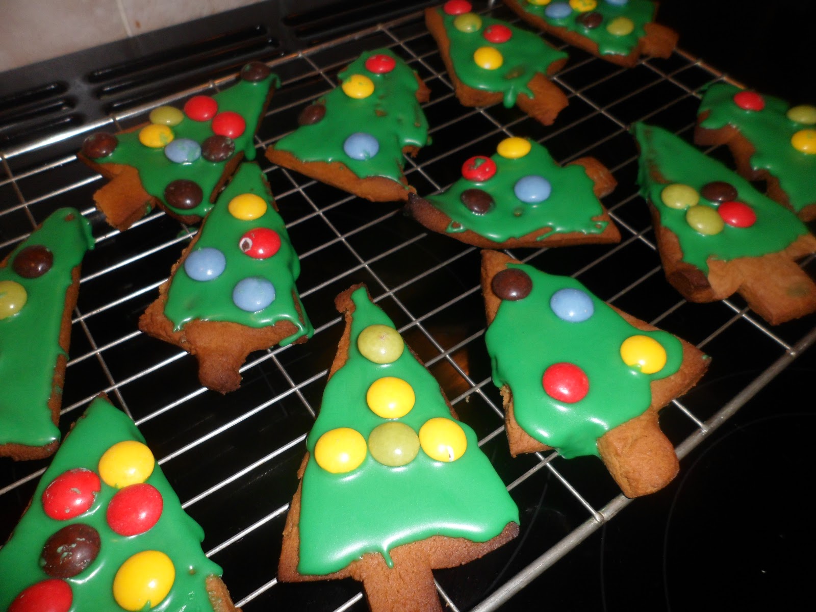 Cobble & Gobble Xmas Tree Biscuits