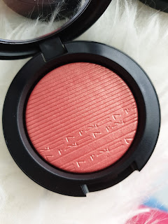 Extradimension blush MAC COSMETICS