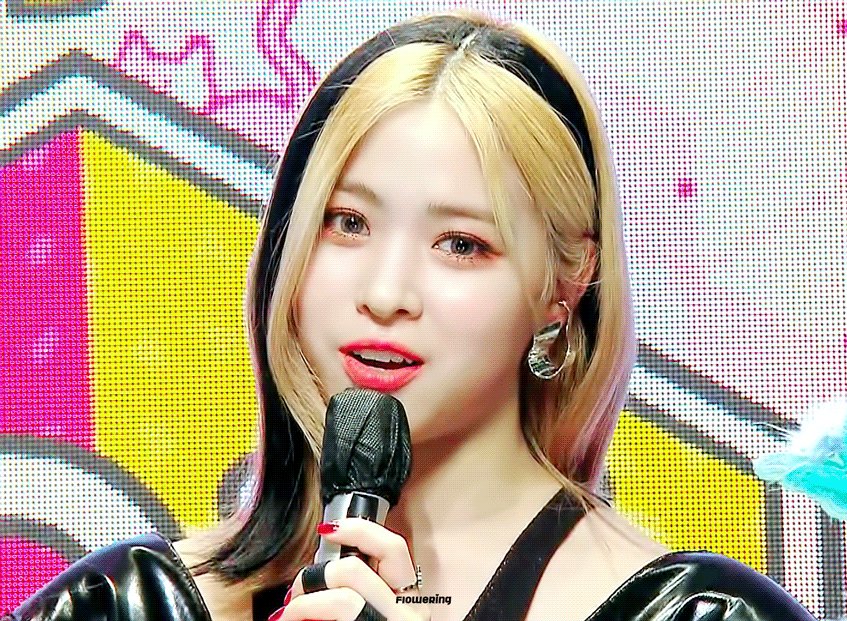 최근 ITZY 류진 - 꾸르