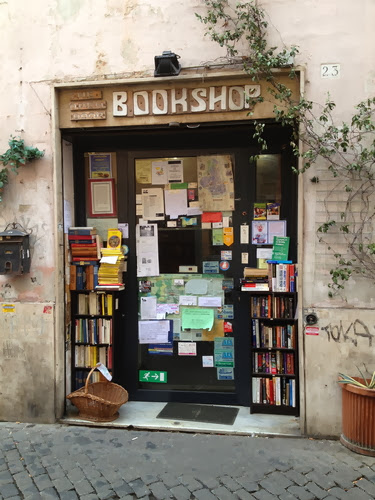 Open Door Bookshop // Rome // Trastevere 
