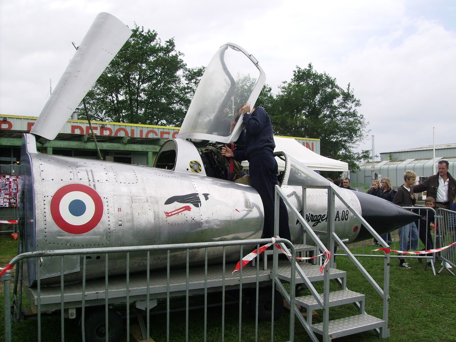PHILATELIE et AVIATION MILITAIRE CIRFA MARSEILLE