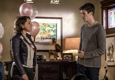 The Flash Season 5 Grant Gustin And Jessica Parker Kennedy Image 1