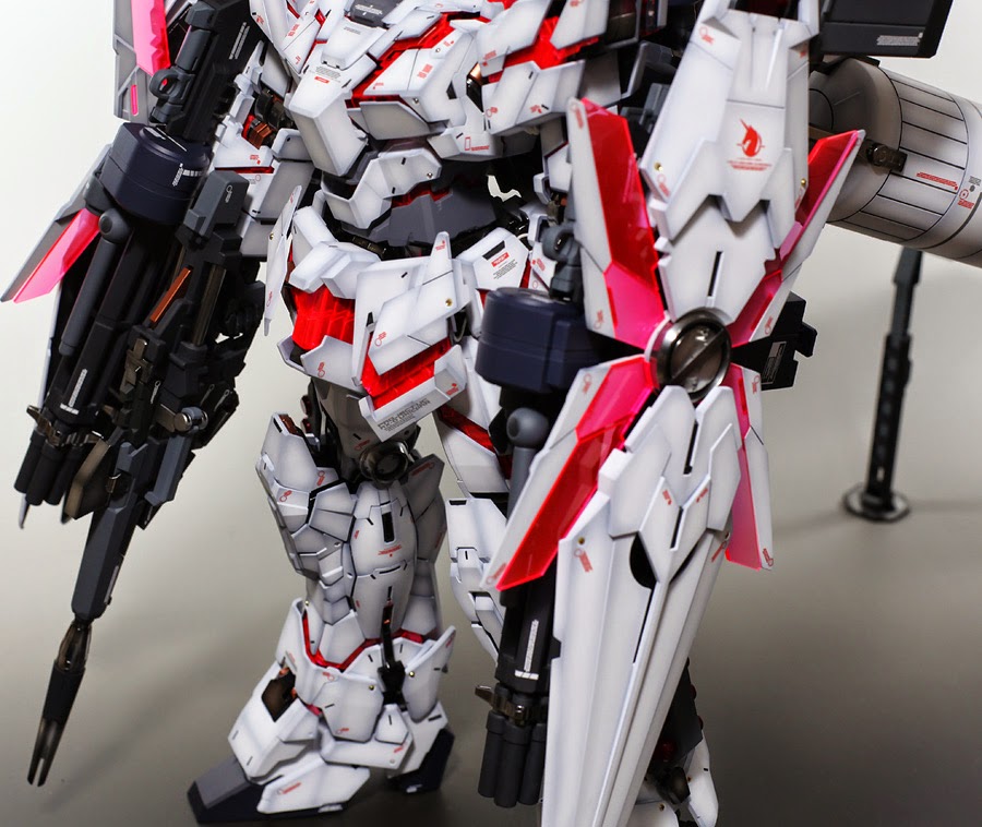 GUNDAM GUY: PG 1/60 Unicorn Gundam + Full Armor Part Set + LED Set ...