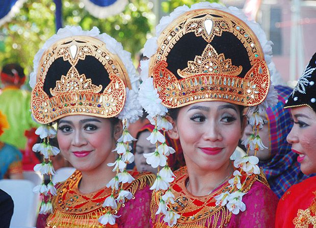  Tari Gandrung Lombok Tarian Tradisional Dari Povinsi NTB 