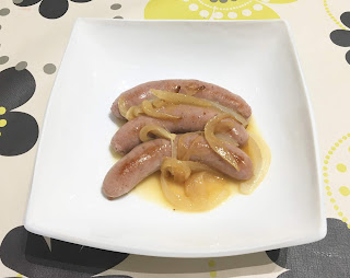 Sausages with white wine