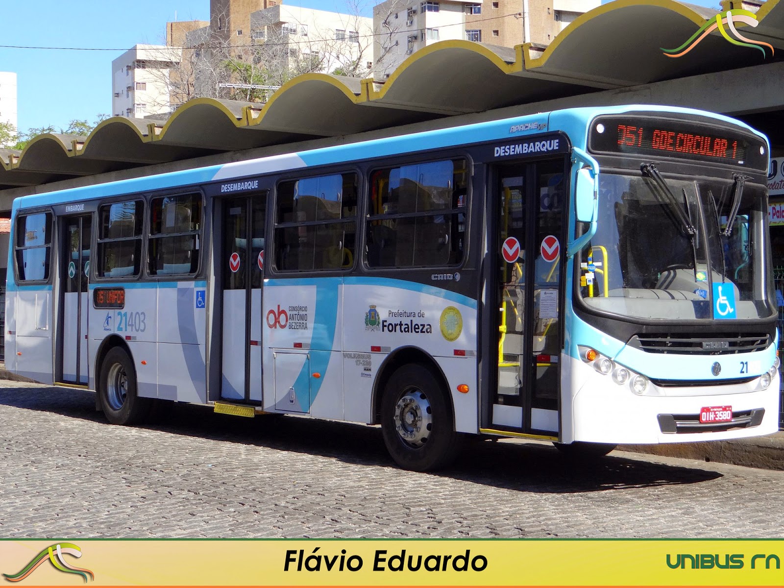 Passageiros já podem comprar cartão expresso dentro de ônibus em Fortaleza 1 23.09%2B %2BAlian%25C3%25A7a%2B %2B21403%2B%2528Fl%25C3%25A1vio%2529