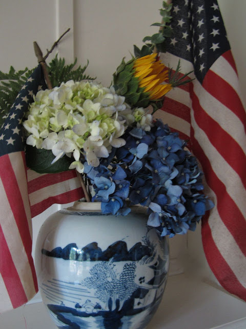 patriotic flower arrangement