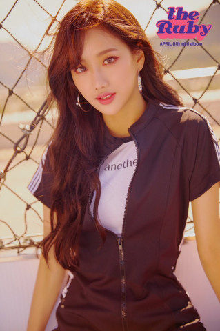 스포츠 브랜드 광고 모델된줄 알았다는 여돌.jpg | 인스티즈