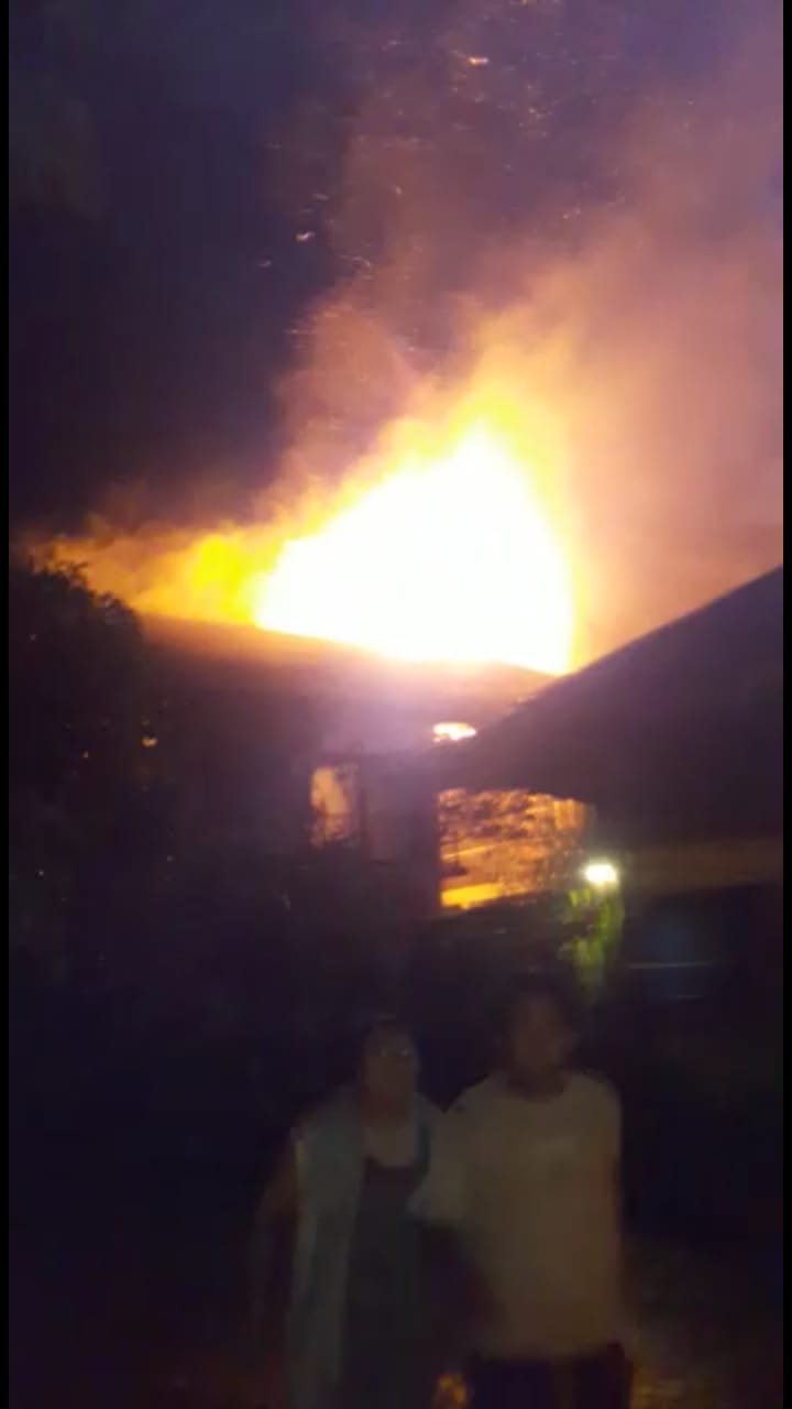 Lagi Lagi Musibah Villa Cinde Wulung Carita Hangus Terbakar
