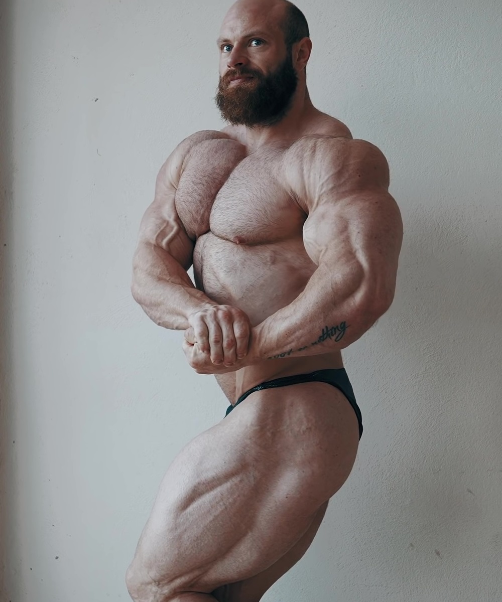 Beast muscle logo