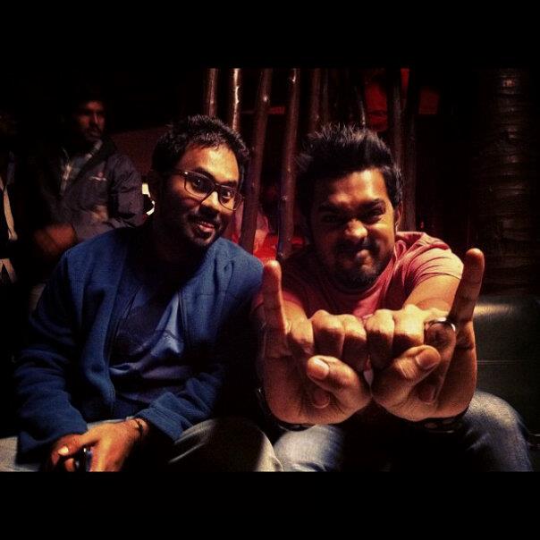 Kili Poyi Movie Location