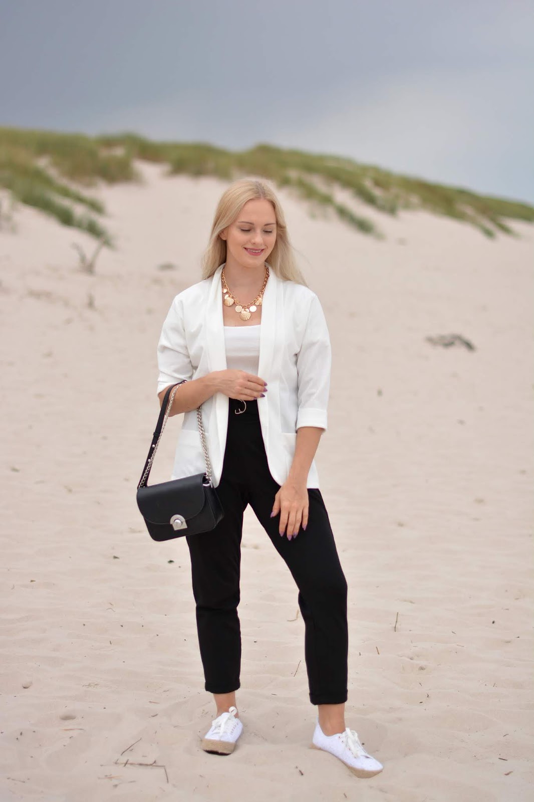 white-rolled-sleeve-collared-jacket-madi