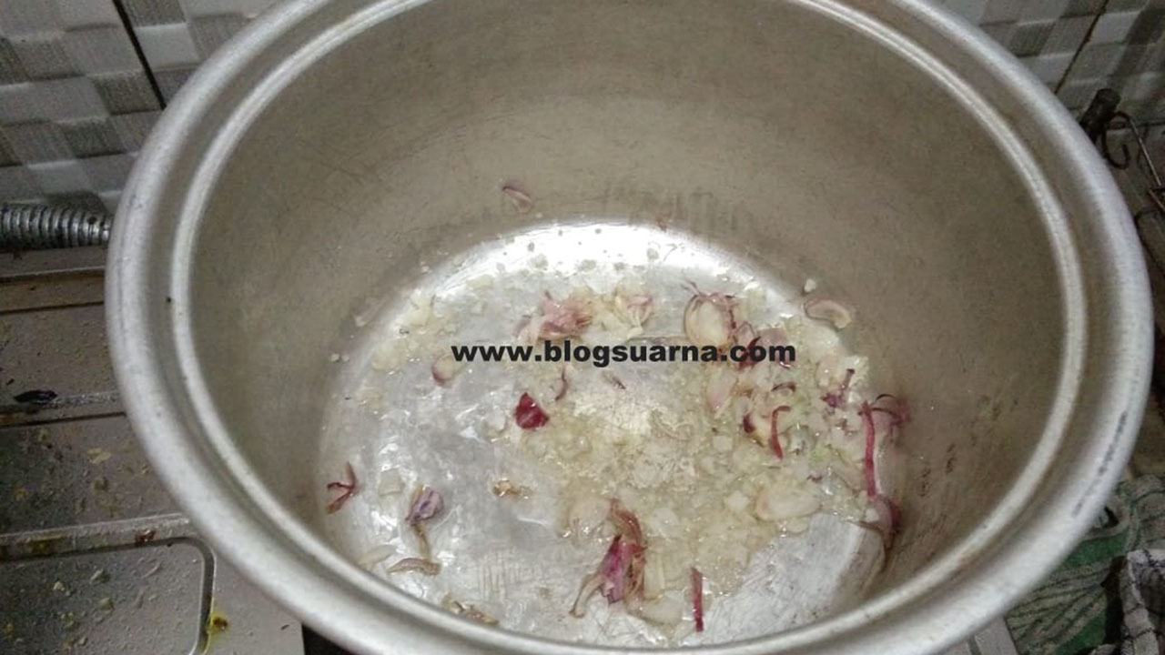 Nasi Uduk Spesial untuk Perayaan Hari Milad/ Ulang Tahun Nasi Uduk Spesial untuk Perayaan Hari Milad/ Ulang Tahun