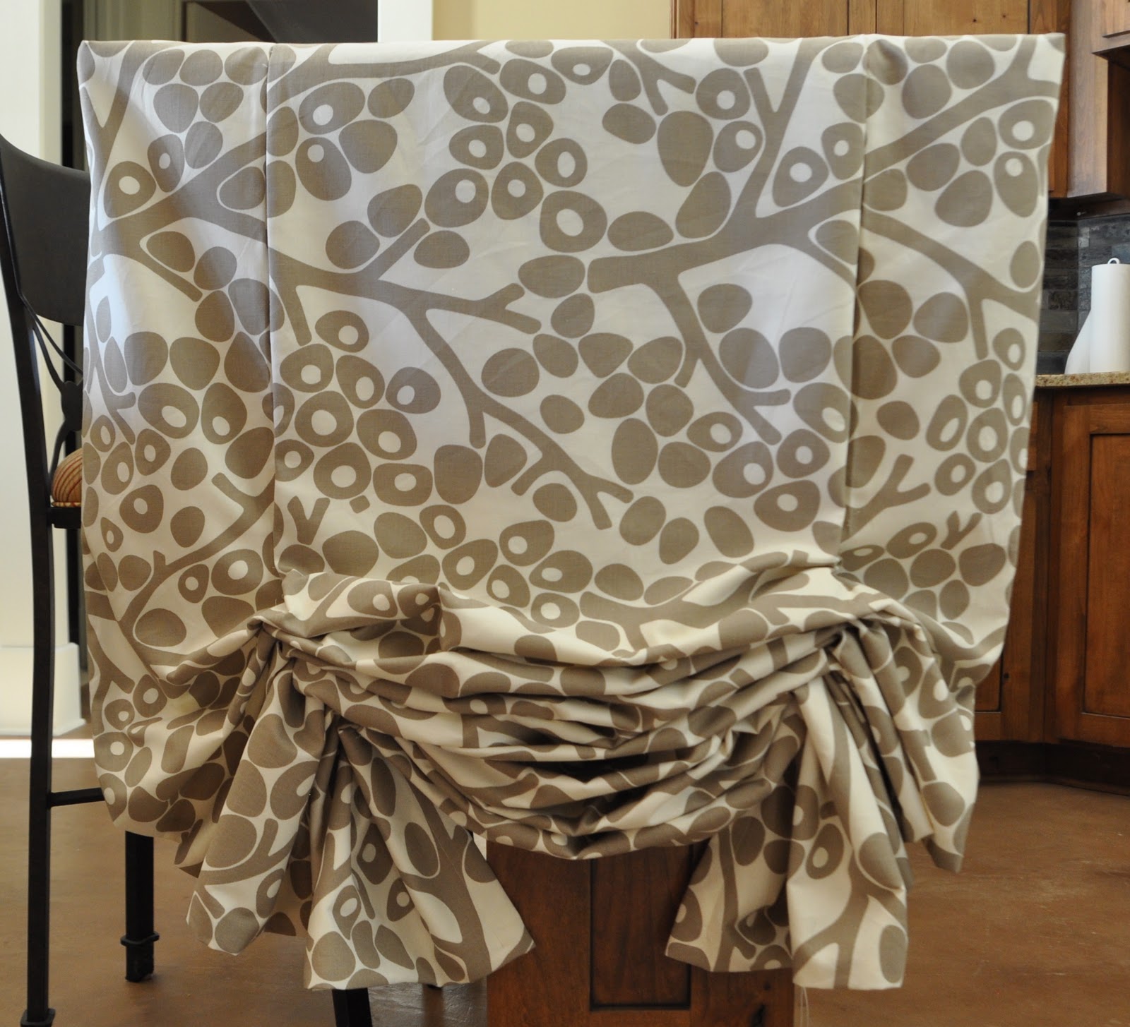 Kendall Boggs Fine Arts and Crafts How to Make a Pleated Balloon Shade