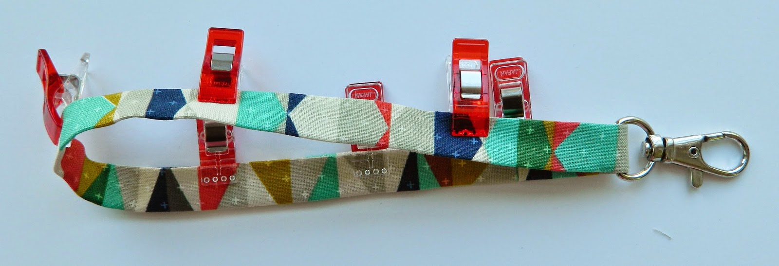 {how to} make wrist strap for a pouch