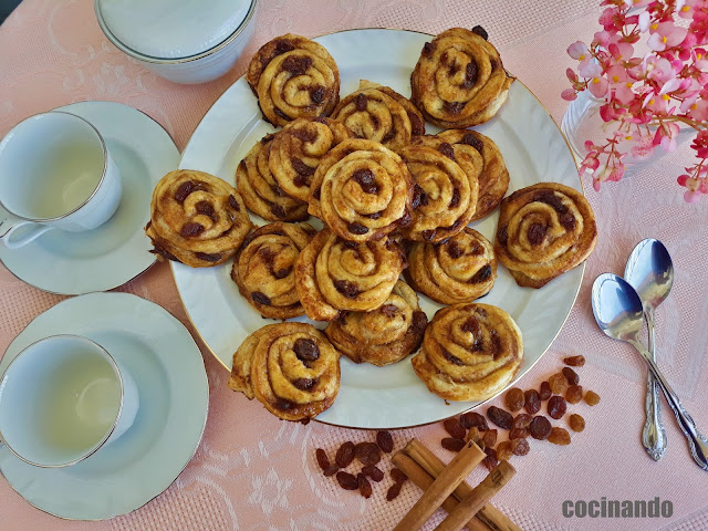 Rollitos De Canela Con Pasas
