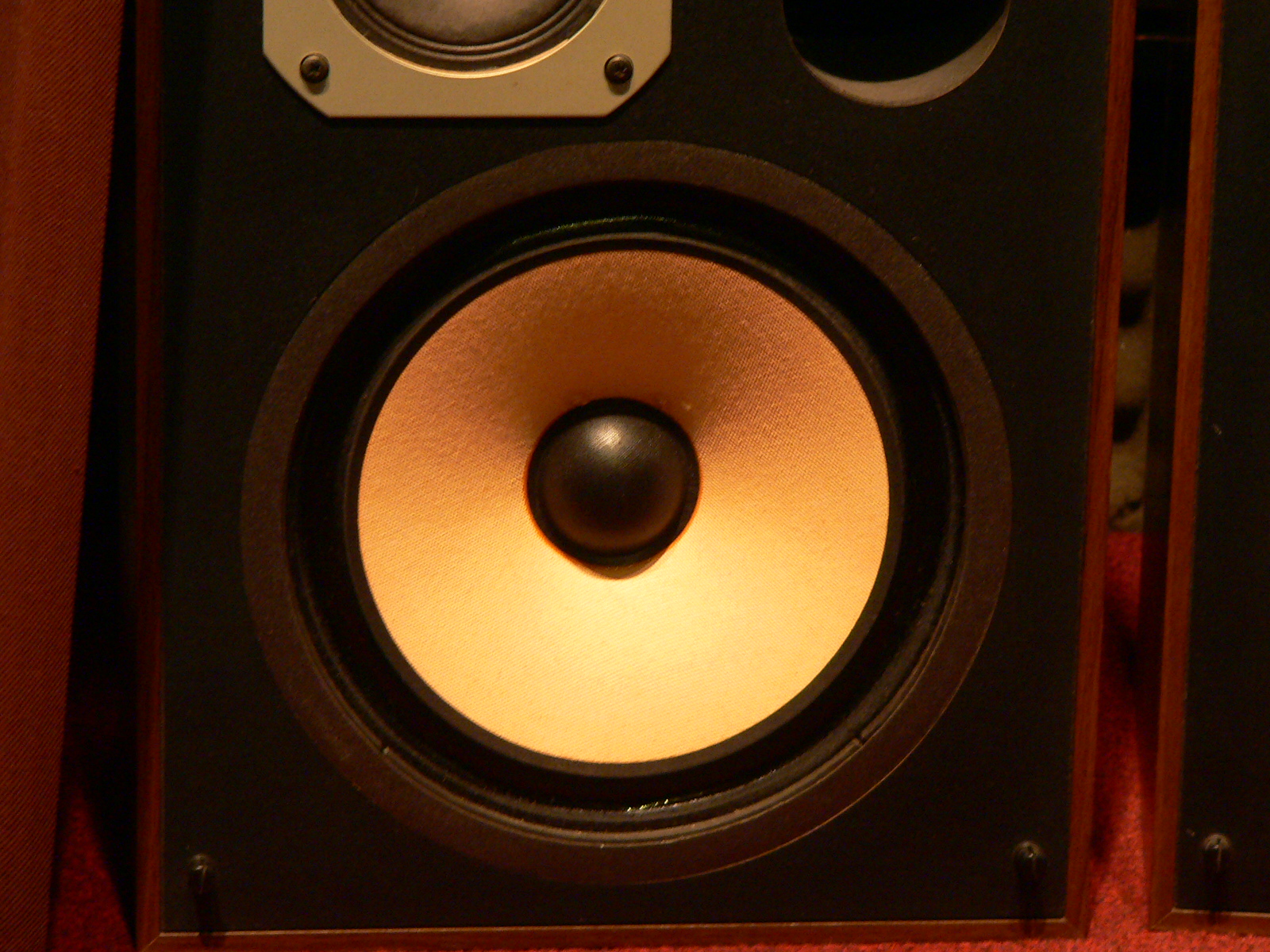 Akai SW-137II speakers: They put out an incredibly nice sound :D (Pics ...