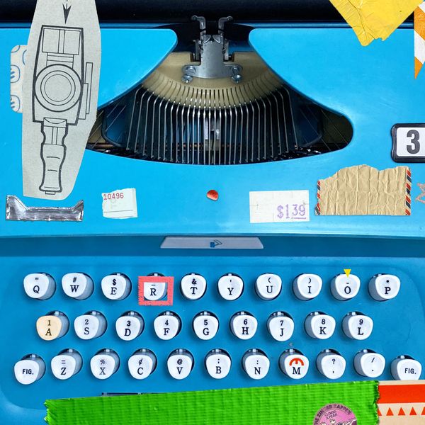 Arom – Walking in your step – Single