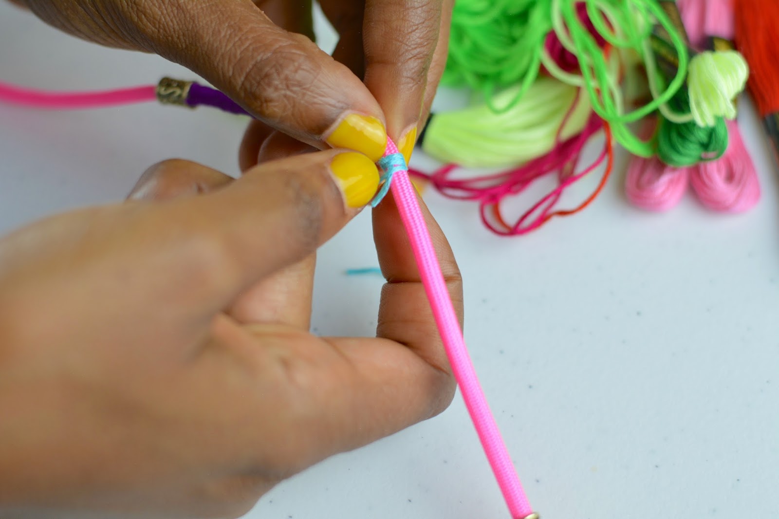 diy paracord necklace