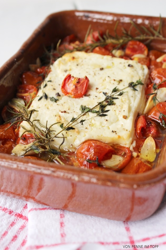 Penne im Topf: Gebackener Schafskäse aus dem Ofen