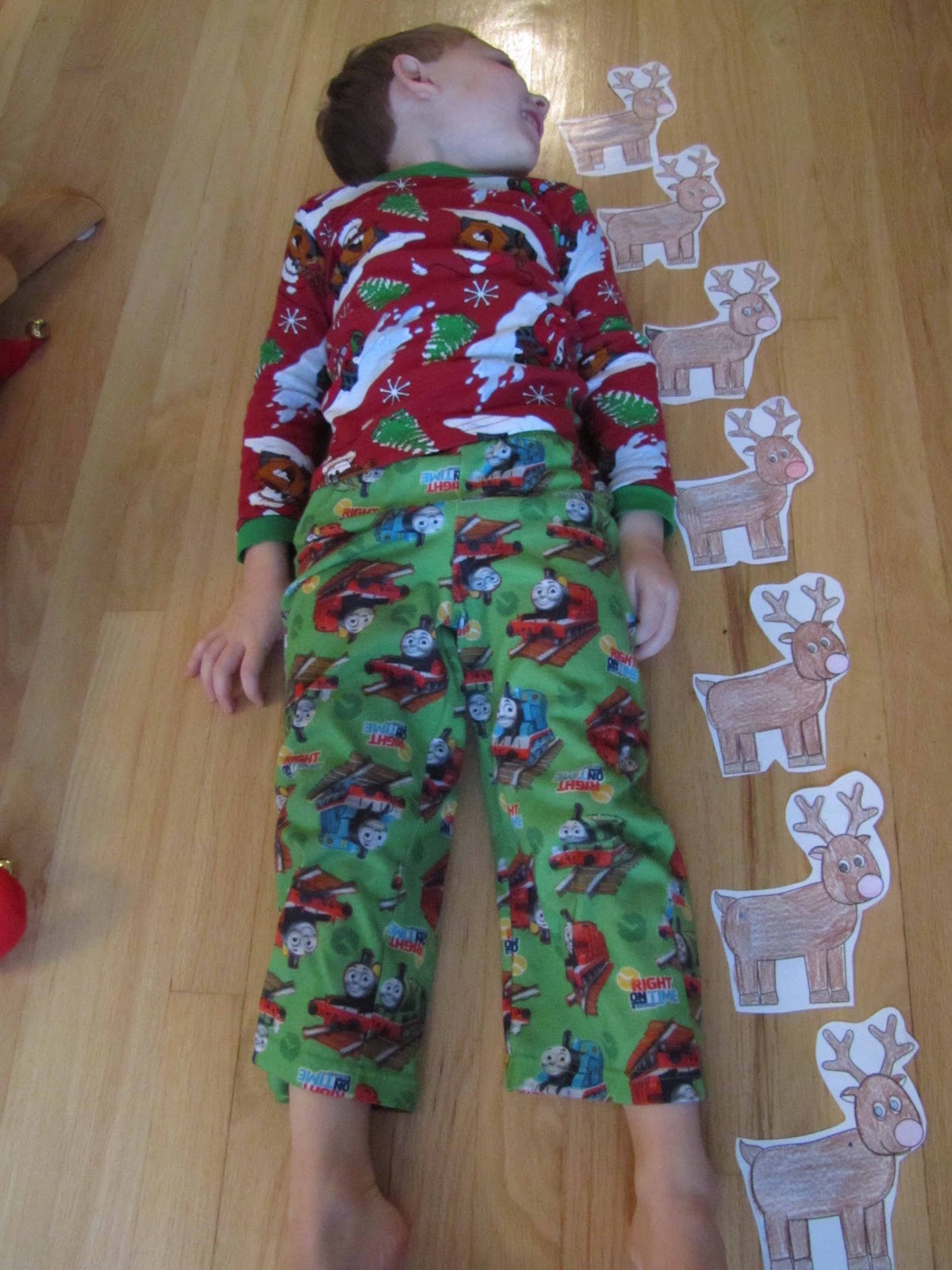 Home Preschool Unit: Reindeer fun and... cookies! | School Time Snippets