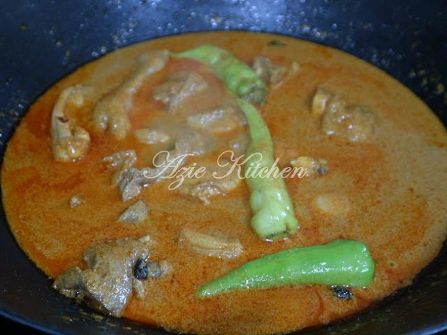 Gulai Ayam Kelantan