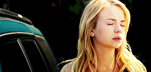 gifs. : • Britt Robertson