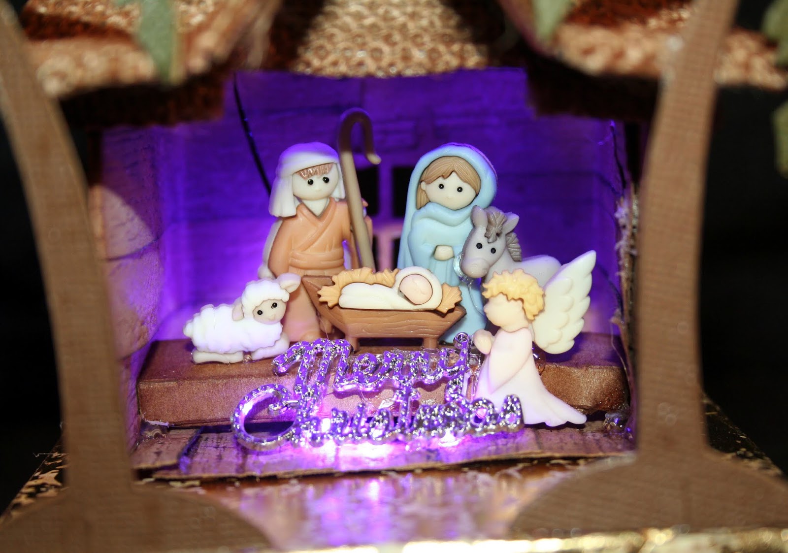 A Chief's Wife's Heart's 'aFire: A Nativity... with button people!
