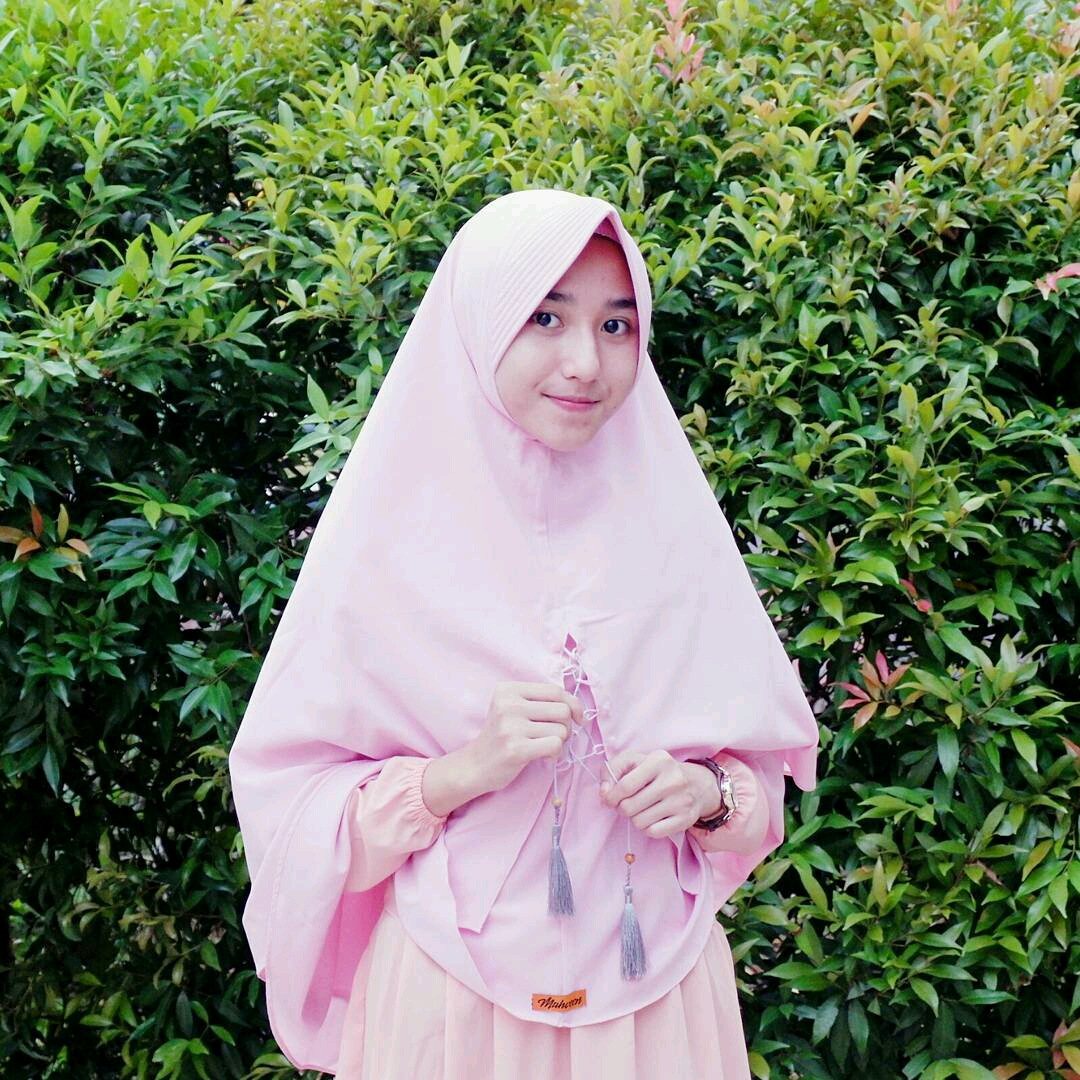 Gambar cewek jilbab cantik indonesia - CantikaMagz