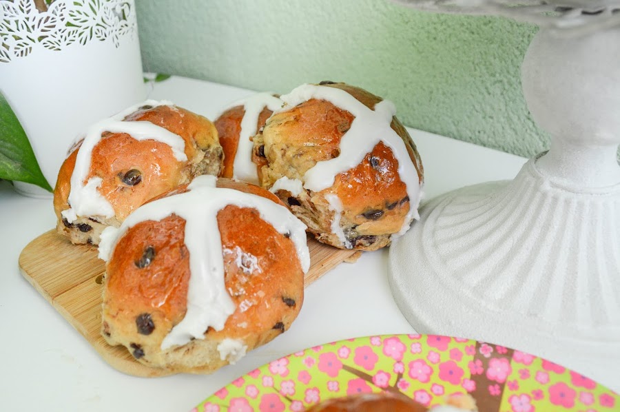 Pan Dulce de Pascua, Hot cross bun