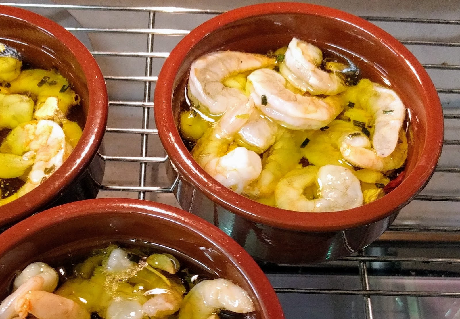 - Garnelen in Knoblauchöl "Gambas al Ajillo" - Garnelen in Knoblauchöl "Gambas al Ajillo"