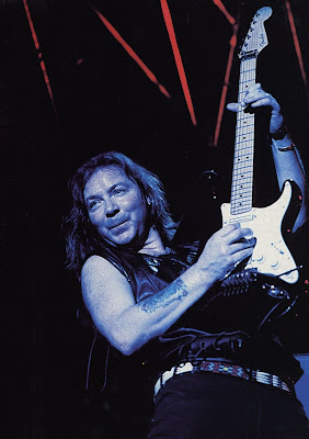 Guerreiros da Guitarra.: Guitarristas do Iron Maiden. Dave Murray