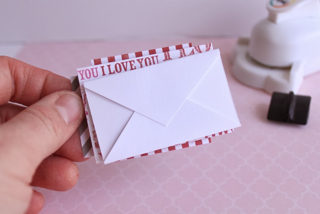 My creative corner "Mail box" card tutorial...