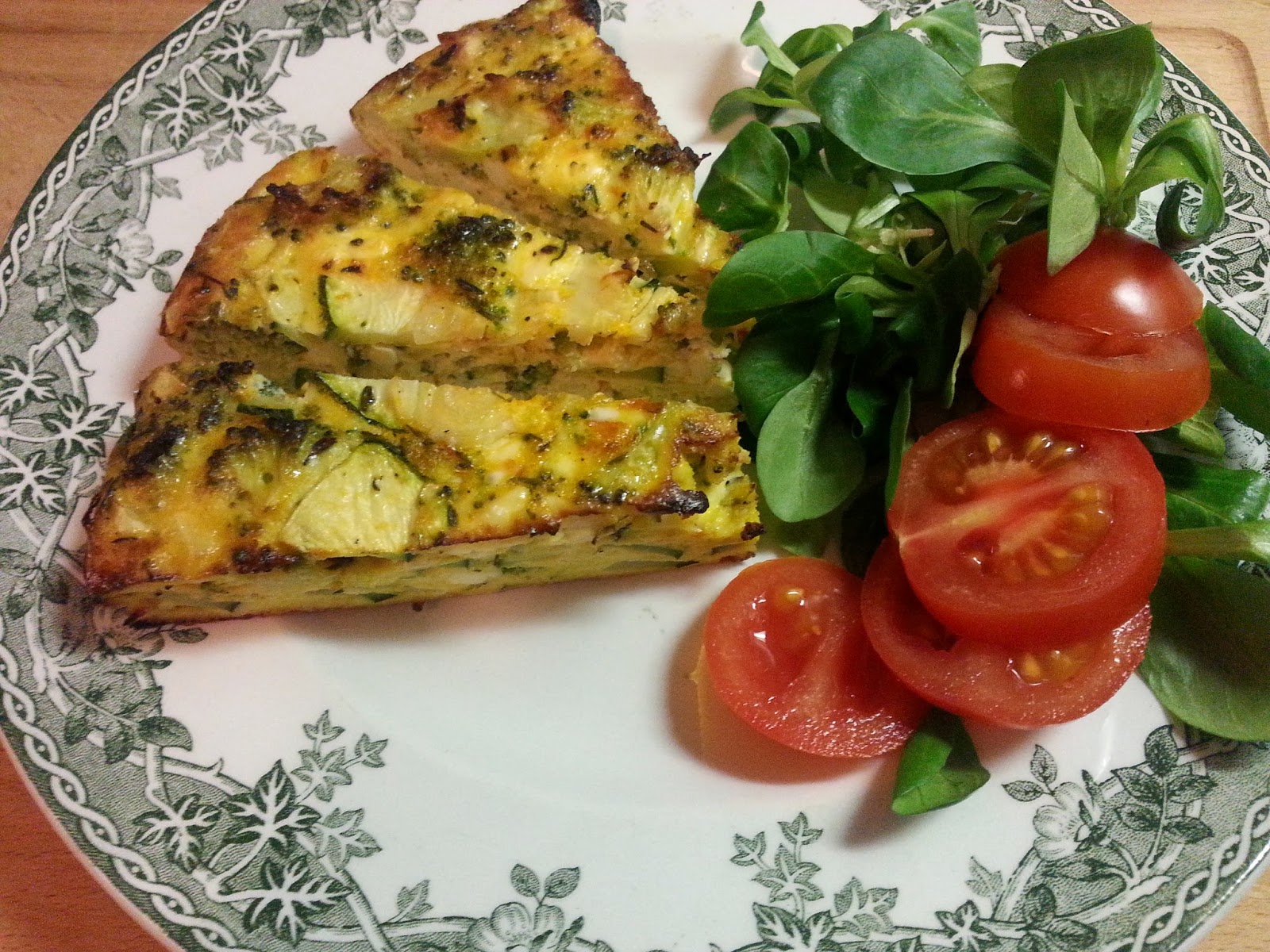 alles is eten frittata met courgette, broccoli & feta