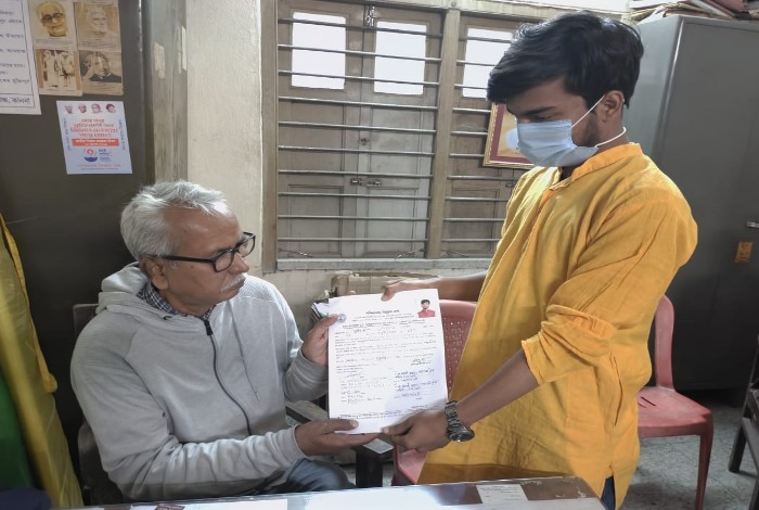 ২১ বছর বয়সেই নজিরবিহীন সিদ্ধান্ত, বর্ধমানে ২১জনকে নিয়ে মরণোত্তর দেহদানের অঙ্গীকার