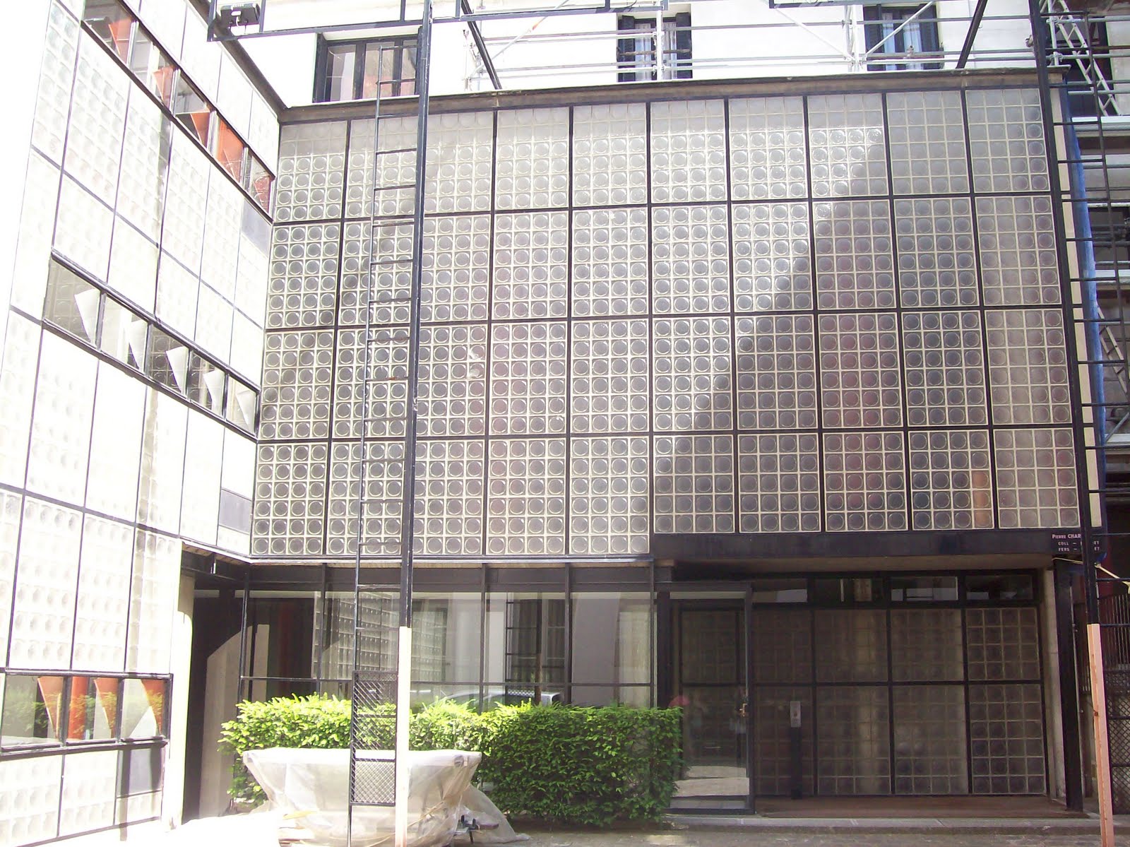 MIAD Paris 2011 Day 8 House of glass