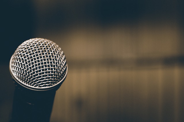 Ceramah: Manfaat dan Perbedaannya dengan Pidato dan Khotbah