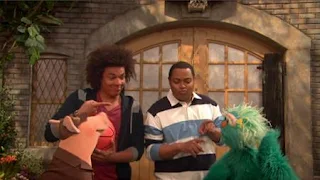 Chris, Mando, Rosita, Sesame Street Episode 4408 Mi Amiguita Rosita season 44