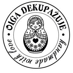 Olga dekupażuje