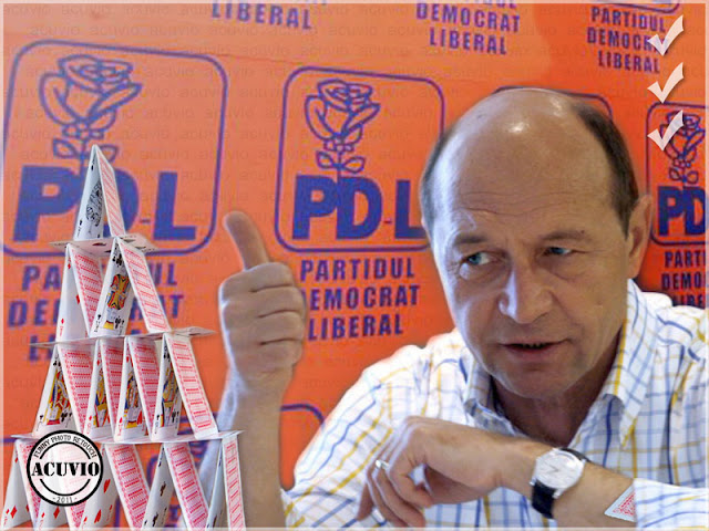 Funny photo Traian Basescu cărţi joc