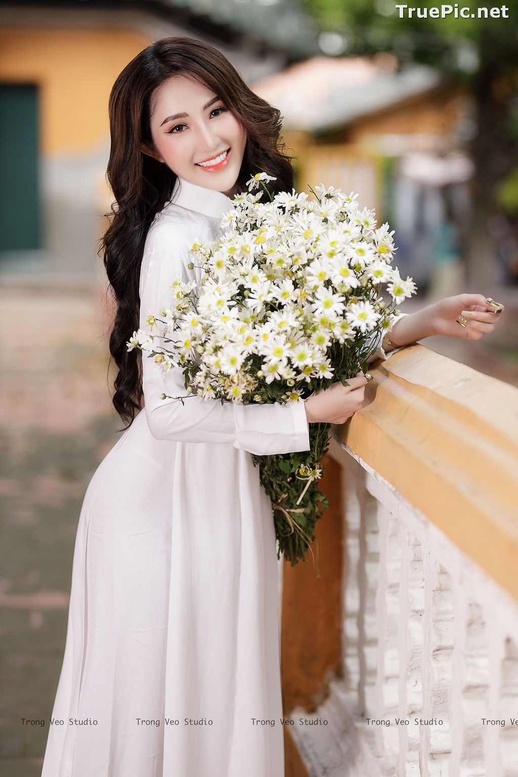 Image The Beauty of Vietnamese Girls with Traditional Dress (Ao Dai) #3 - TruePic.net - Picture-21