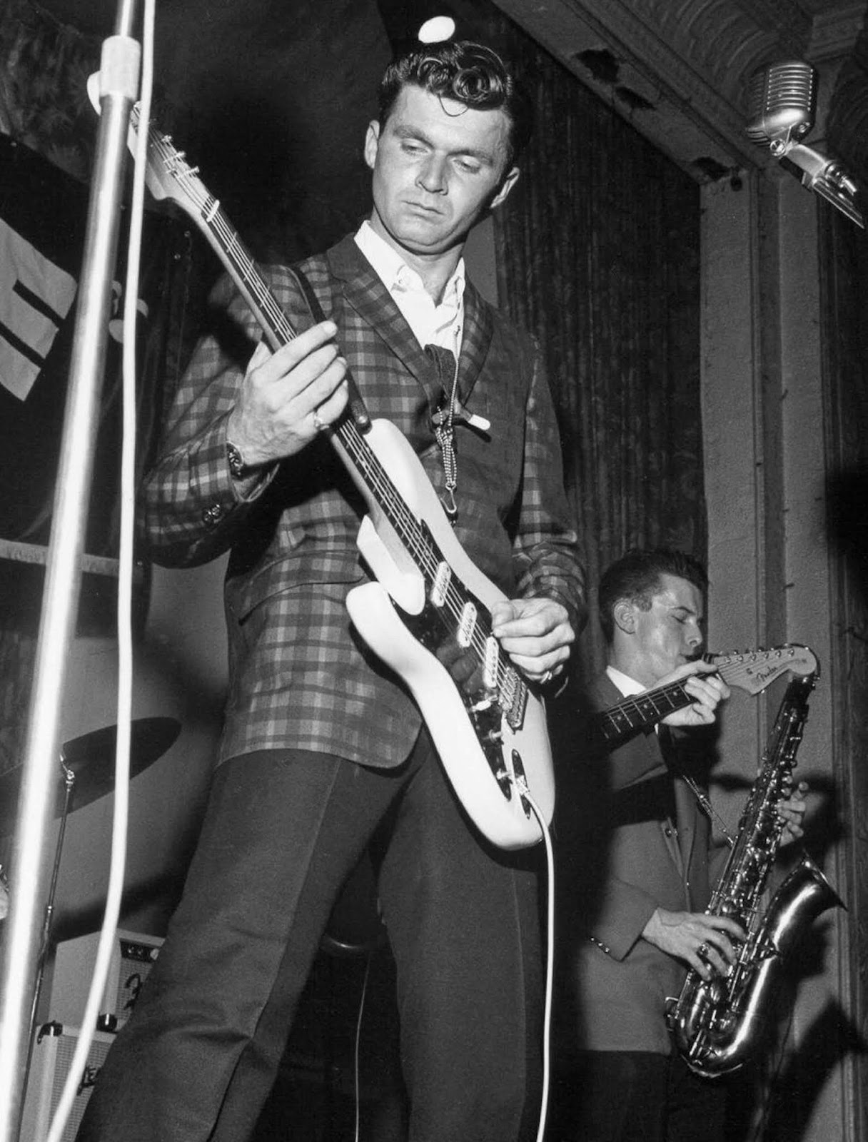 Dick dale misirlou. Dick Dale 1963 - checkered Flag.
