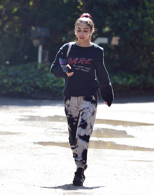 Chantel Jeffries – Sporting a D.A.R.E Anti Drug sweater in Los Angeles