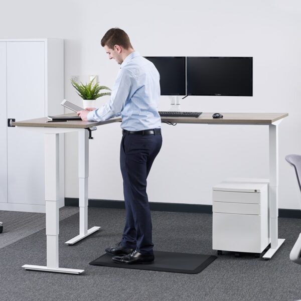 Choosing the correct ergonomic office desk