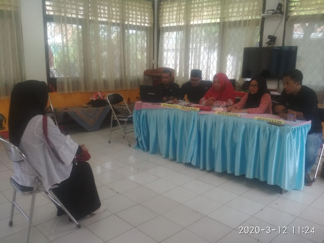 Viral Petang, ( Bandar Lampung 12/03/2020 ),___ Panitia Pemilihan Kecamatan (PPK) Kecamatan Panjang Kota Bandar Lampung, Kamis (12/03/2020) melaksanakan tahapan seleksi tes wawancara terhadap calon anggota Panitia Pemungutan Suara (PPS) yang masuk 6 besar untuk menghadapi Pilkada 23 September 2020 mendatang.