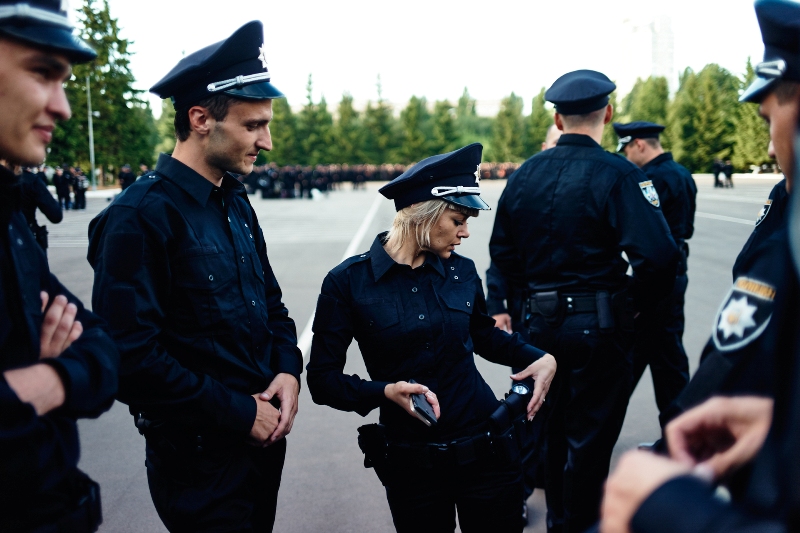 Где учатся на полицейского после 9 класса в украине бесплатное обучение маникюру в казани