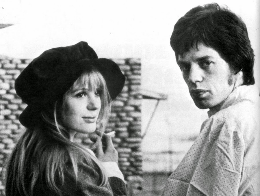 Marianne Faithfull and Mick Jagger 37 Vintage Pictures of the Grooviest Couple of the 1960s Marianne Faithfull and Mick Jagger 37 Vintage Pictures of the Grooviest Couple of the 1960s