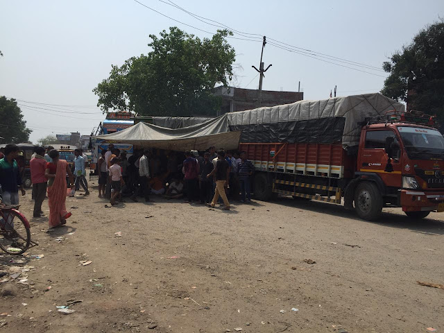 धरनार्थियों के मसले हुए हल, वजीरगंज में घंटों से लगी सड़क जाम ख़त्म